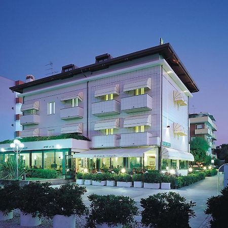 Hotel Angela 法诺 外观 照片