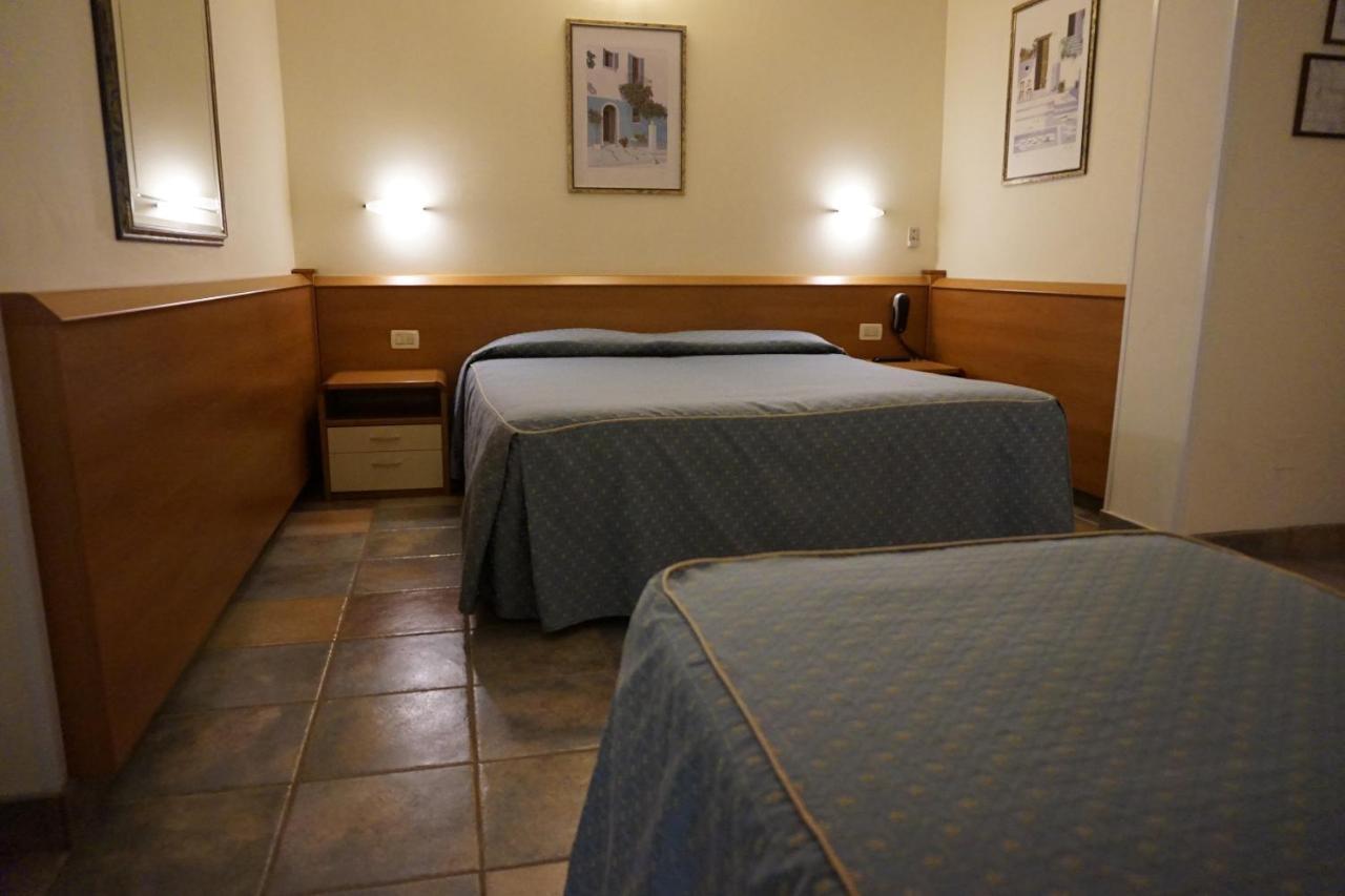 Hotel Angela 法诺 外观 照片