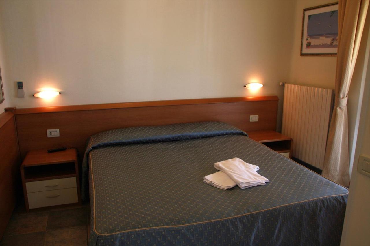 Hotel Angela 法诺 外观 照片