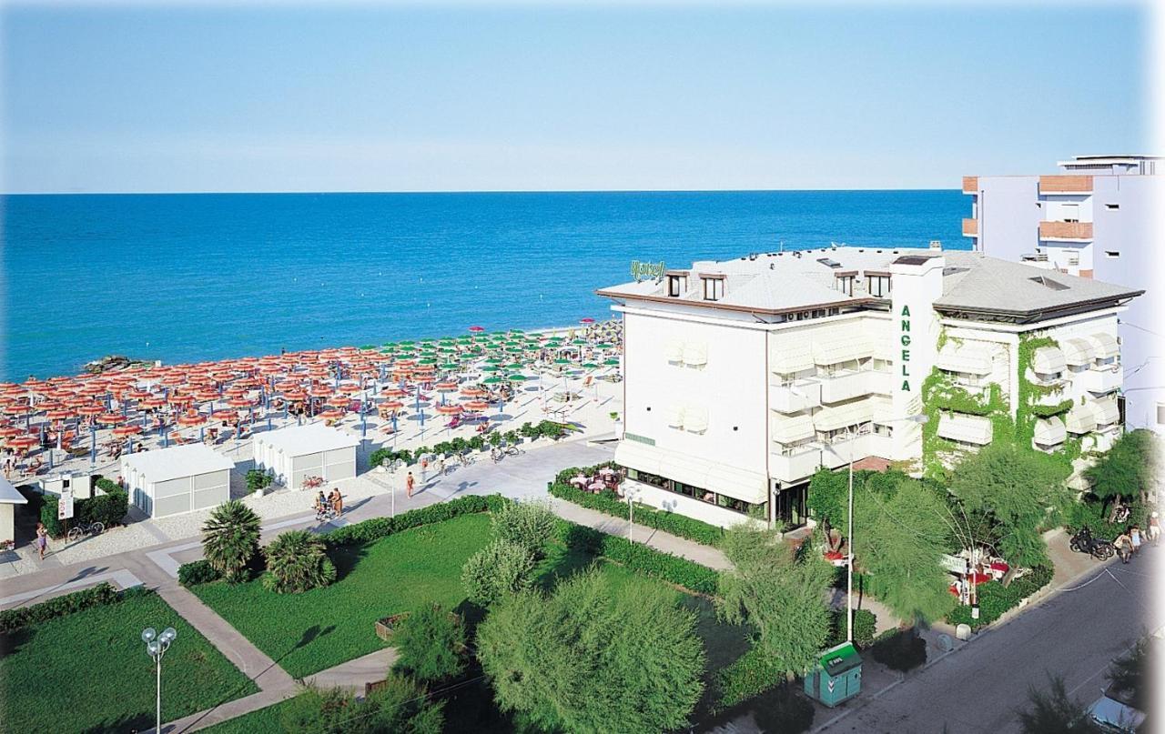 Hotel Angela 法诺 外观 照片